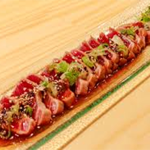 Tataki de atún semicrudo